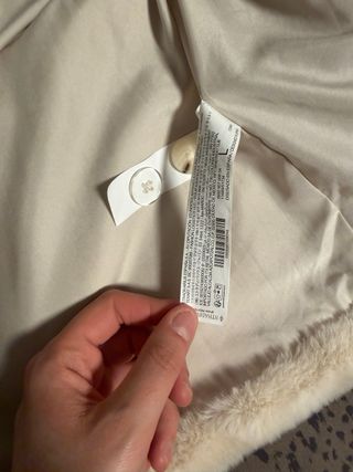 Abrigo pelo sintético Stradivarius Beige