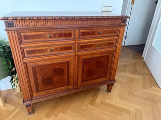 Baúl de madera antiguo