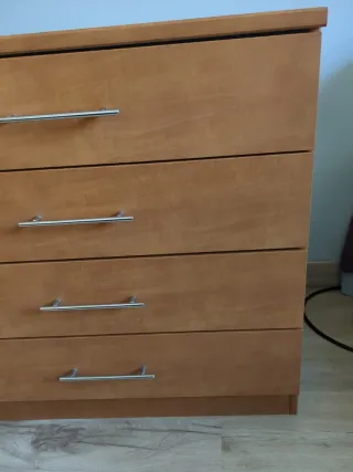 Cajonera de 4 cajones hecha a medida.