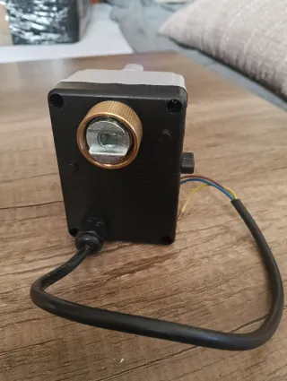 Válvula control motorizado fontanería/calefacción