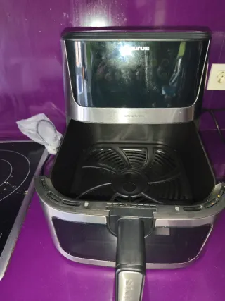 Freidora de Aire Taurus 8L. Nueva. Lo vendo en ma