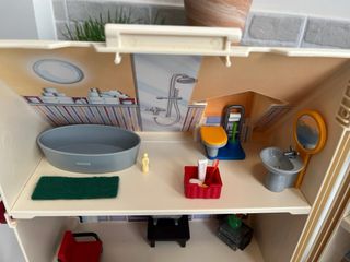Casa Playmobil con figuras y accesorios