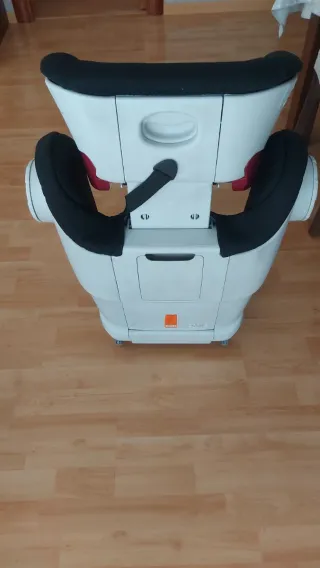 Silla coche Britax Römer Kidfix 2 XP-SCT