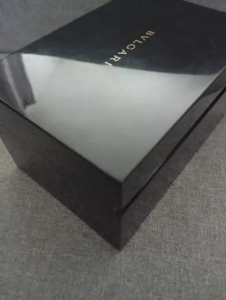 Caja vacía reloj Bvlgari negra