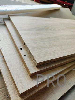 Mueble TV Madesa con 2 puertas y 2 estantes para T