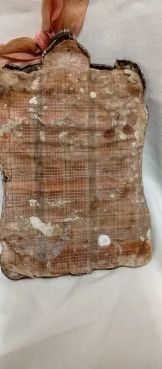 Icono antiguo ovalado pintado a mano