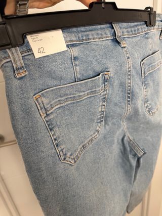 Pantalón vaquero pirata