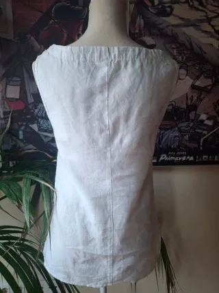 Camiseta de lino blanca