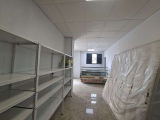 Local comercial en venta en Zona Hispanidad-Vivar Téllez en Vélez-Málaga