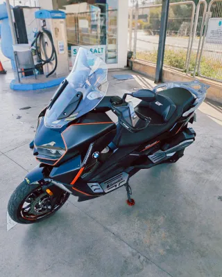 BMW C 400 GT Maxi Scooter Negra/Naranja