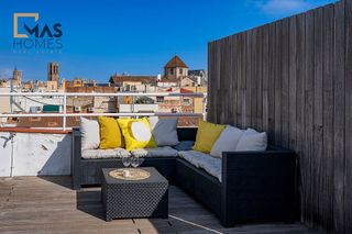 Ático en venta en El Raval en Barcelona