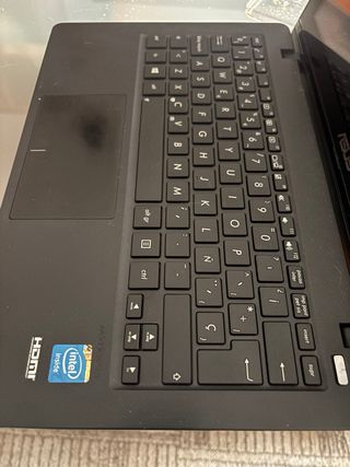 Portatile ASUS Nero
