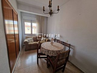 Piso en venta en Pueblo Nuevo en Madrid
