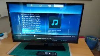 Televisor Philips LED Smart TV Ultra Fino 32 ''