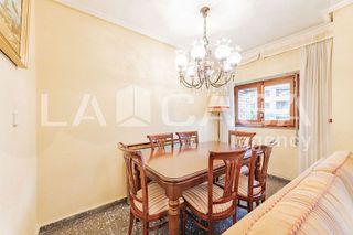 Piso en venta en Marxalenes en Valencia