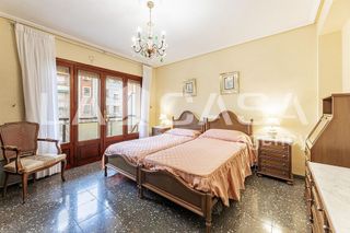 Piso en venta en Marxalenes en Valencia