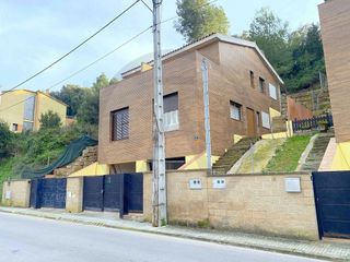Chalet en venta en Roc Blanc en Terrassa