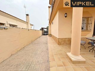 Chalet en venta en Núcleo Urbano en Chiclana de la Frontera