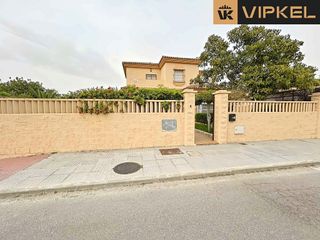 Chalet en venta en Núcleo Urbano en Chiclana de la Frontera