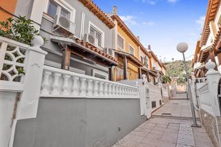 Casa adosada en venta en Torrelamata - La Mata en Torrevieja