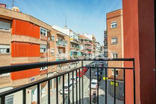 Piso en alquiler en Pueblo Nuevo en Madrid