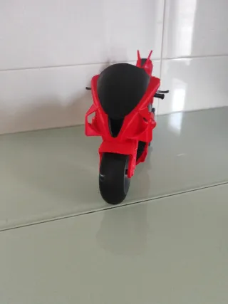 Moto GP Ducati Roja y Negra