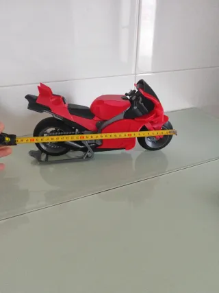 Moto GP Ducati Roja y Negra