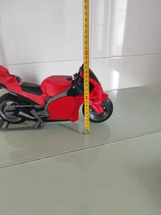 Moto GP Ducati Roja y Negra