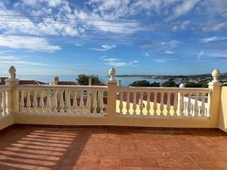 Casa adosada en venta en Puerto - Plaza de Toros en Estepona