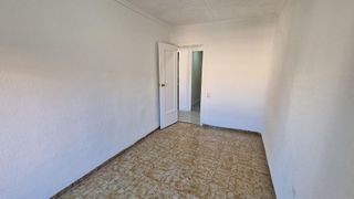Piso en venta en Campoamor en Alicante
