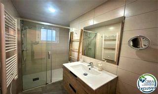 Piso en venta en Port Esportiu - Puig Rom - Canyelles en Roses