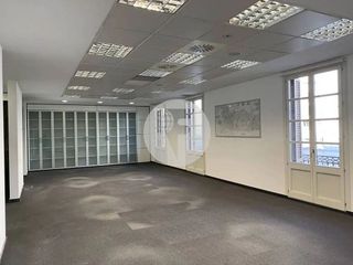 Oficina en alquiler en El Raval en Barcelona