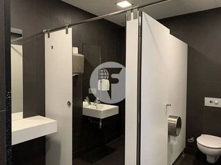 Oficina en alquiler en El Raval en Barcelona