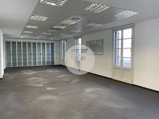 Oficina en alquiler en El Raval en Barcelona