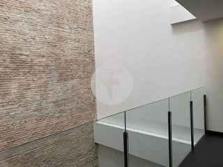 Oficina en alquiler en El Raval en Barcelona