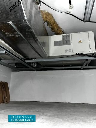 Local comercial en venta en Cotomar - Urbanizaciones en Rincón de la Victoria