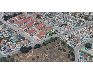 Casa adosada en venta en La Siesta - El Salado - Torreta en Torrevieja