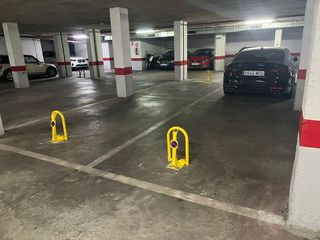 Garaje en alquiler en Martín Carpena - Torre del Río en Málaga