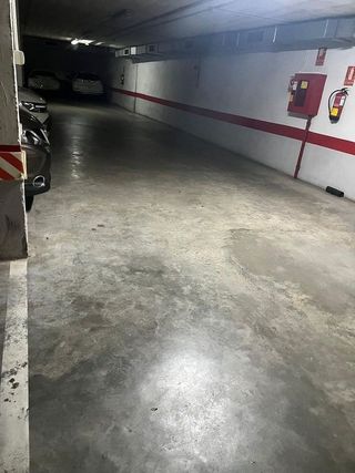 Garaje en alquiler en Martín Carpena - Torre del Río en Málaga