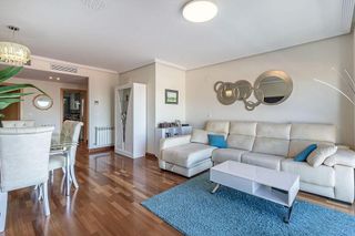 Piso en venta en Camino de Ronda - Rosaleda en Granada