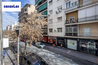 Piso en venta en Camino de Ronda - Rosaleda en Granada