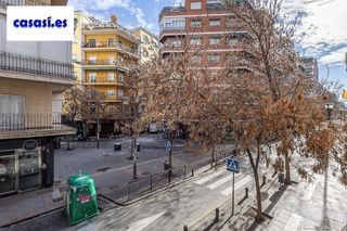 Piso en venta en Camino de Ronda - Rosaleda en Granada