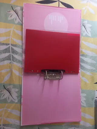 Carpeta Kipling rosa con dibujo