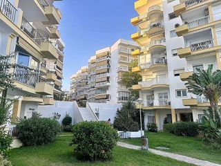 Piso en venta en Playa Bajadilla - Puertos en Marbella
