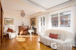 Piso en venta en El Antiguo en San Sebastián-Donostia