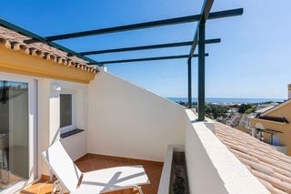 Dúplex en venta en Nueva Andalucía centro en Marbella