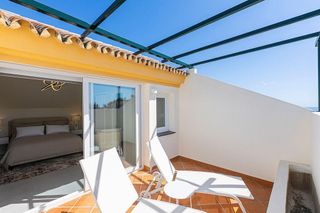 Dúplex en venta en Nueva Andalucía centro en Marbella