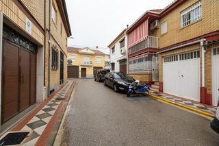 Casa adosada en venta en Atarfe