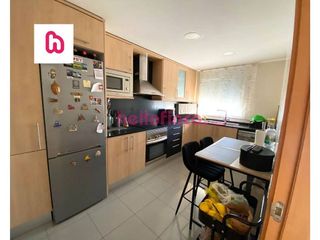 Piso en venta en Abrera