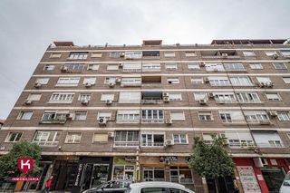 Piso en venta en Camino de Ronda - Rosaleda en Granada